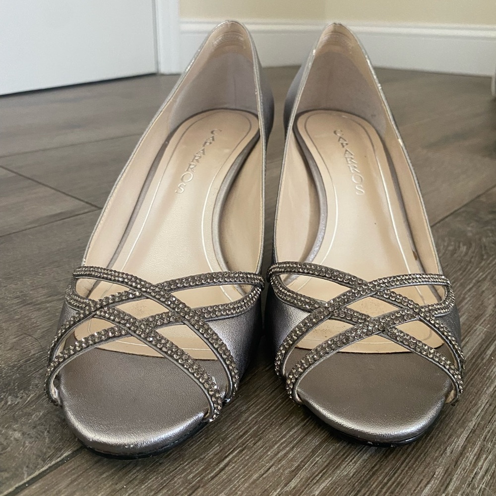 Capparo’s Silver Heels Size 9.5